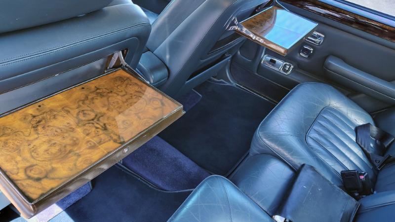 Rolls-Royce Silver Spur Base 1989