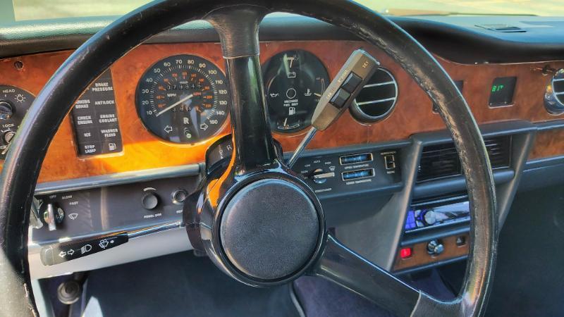 Rolls-Royce Silver Spur Base 1989