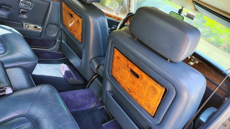 Rolls-Royce Silver Spur Base 1989