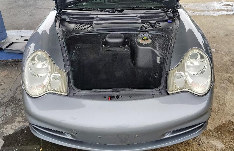 Porsche 911 Carrera Cabriolet 2003