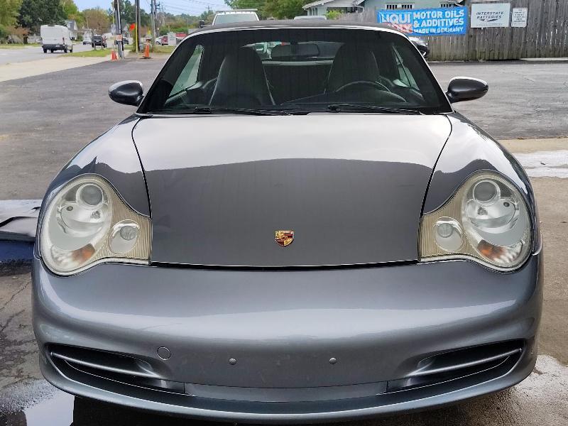 Porsche 911 Carrera Cabriolet 2003