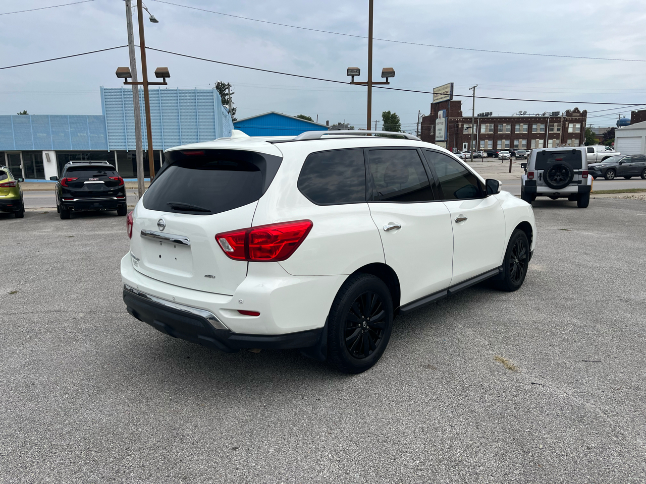Nissan Pathfinder SV 4WD 2019 Nissan Pathfinder SV 4WD 2019