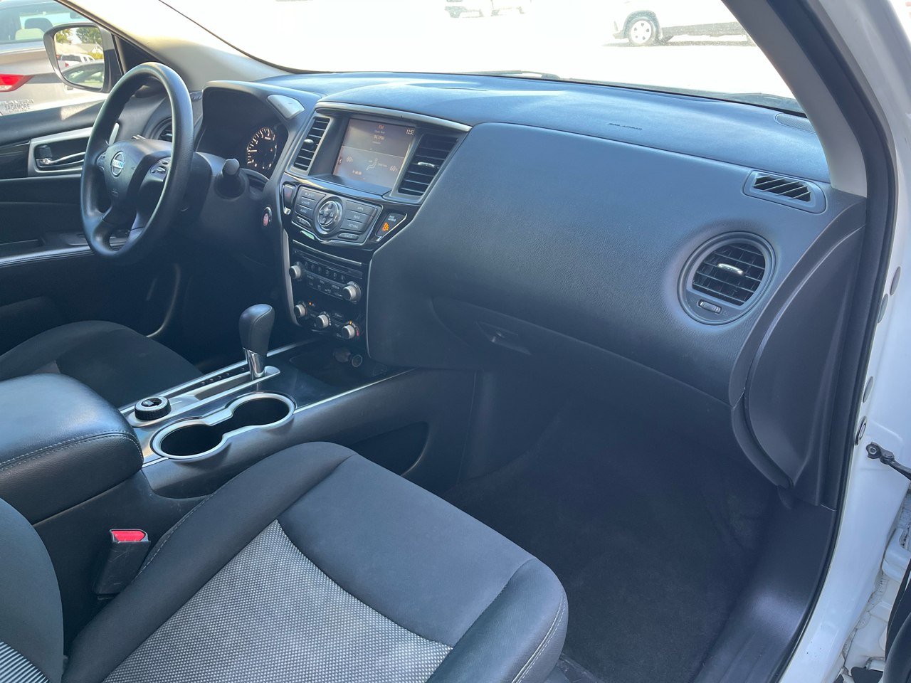 Nissan Pathfinder SV 4WD 2019 Nissan Pathfinder SV 4WD 2019