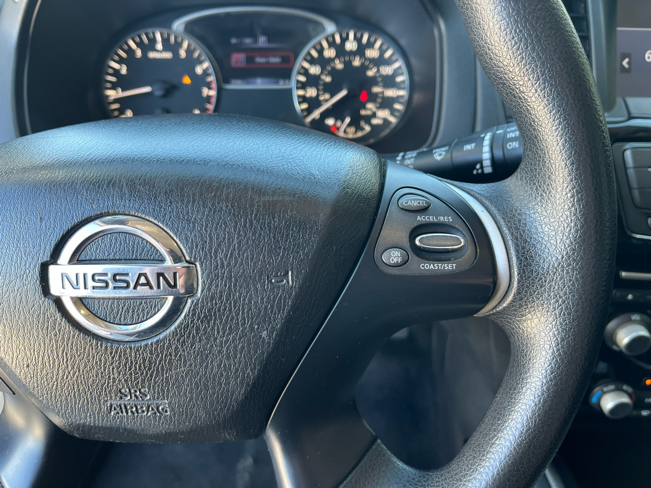 Nissan Pathfinder SV 4WD 2019 Nissan Pathfinder SV 4WD 2019