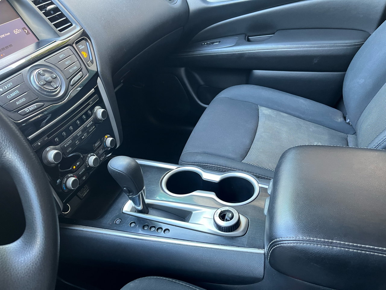 Nissan Pathfinder SV 4WD 2019 Nissan Pathfinder SV 4WD 2019