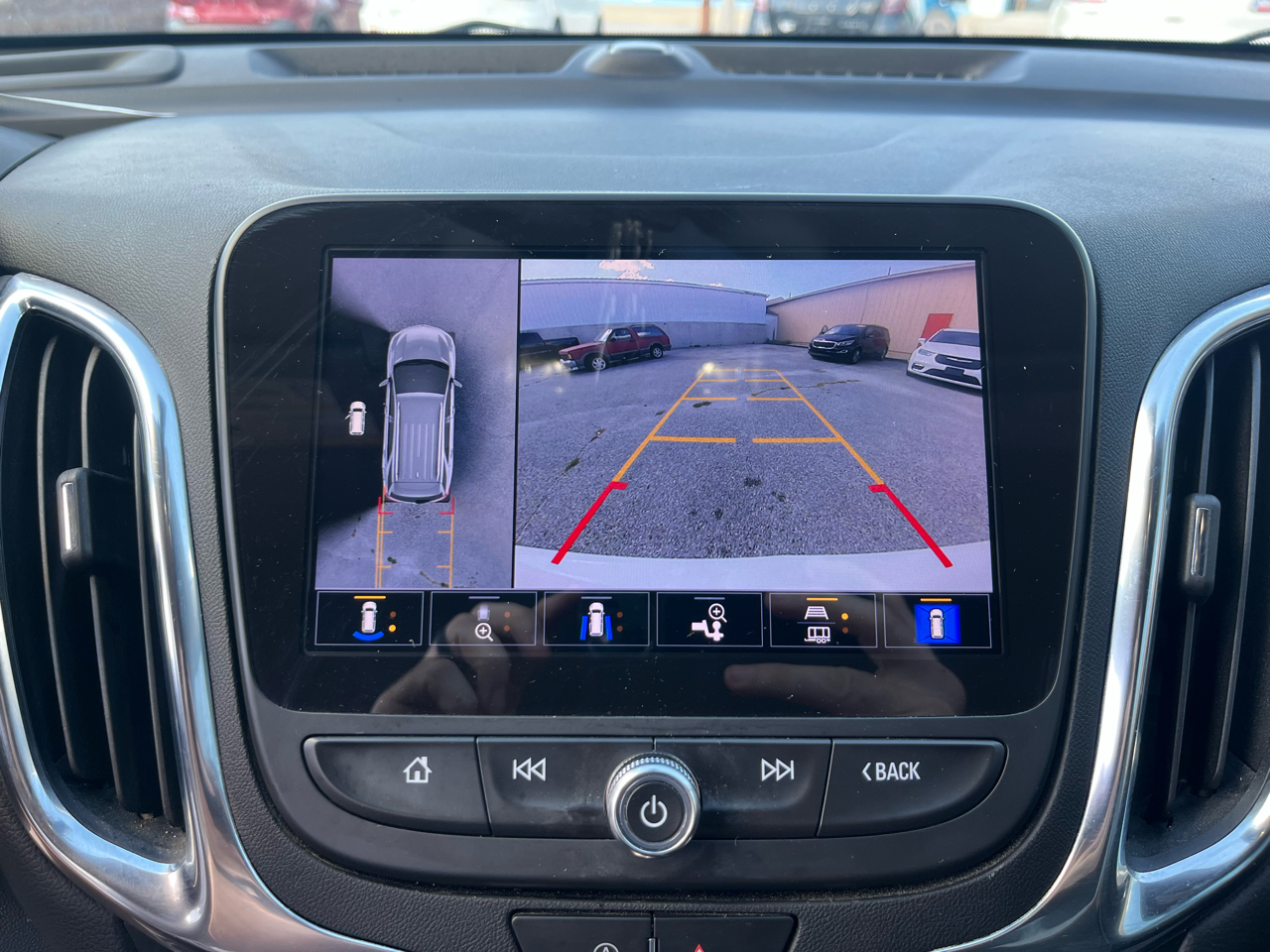2022 Chevrolet Equinox LT photo 26