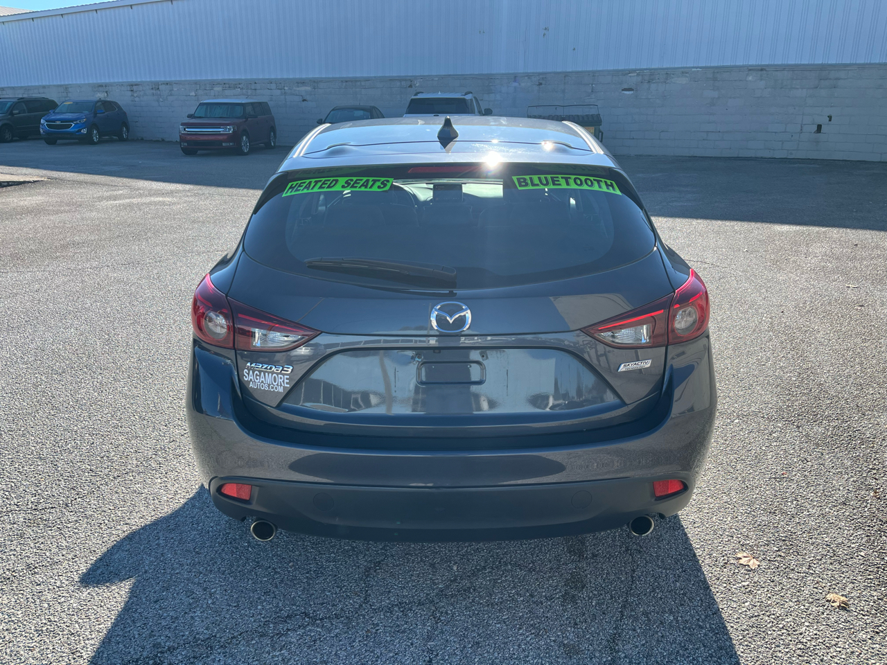 2016 Mazda Mazda3 i photo 2