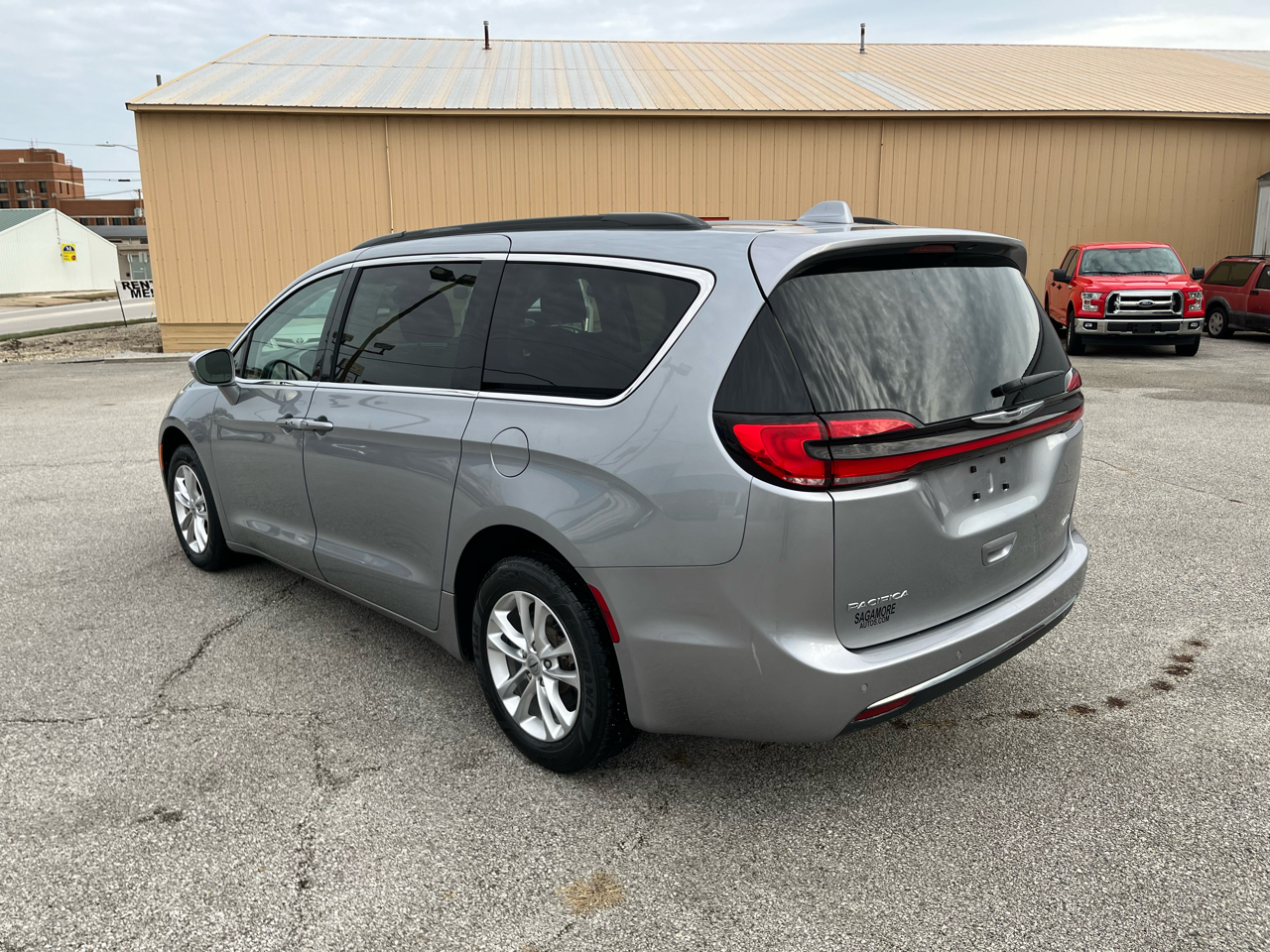 Chrysler Pacifica Touring 2021