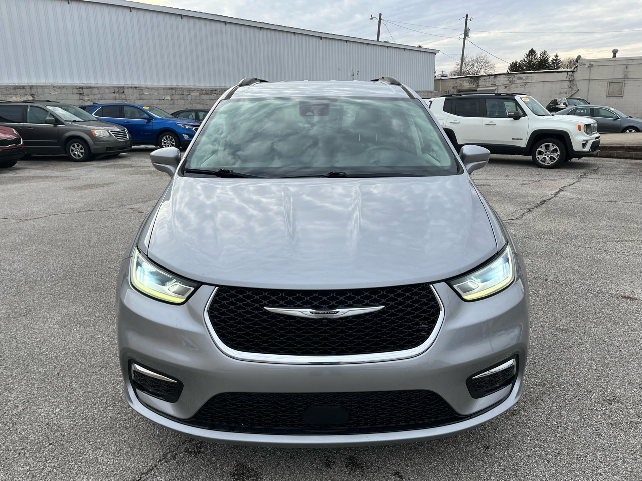 Chrysler Pacifica Touring 2021