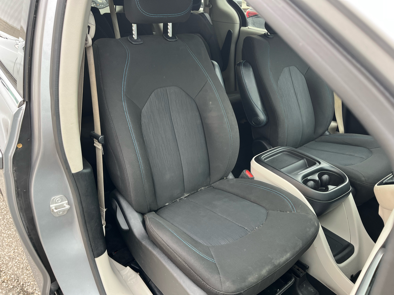 Chrysler Pacifica Touring 2021