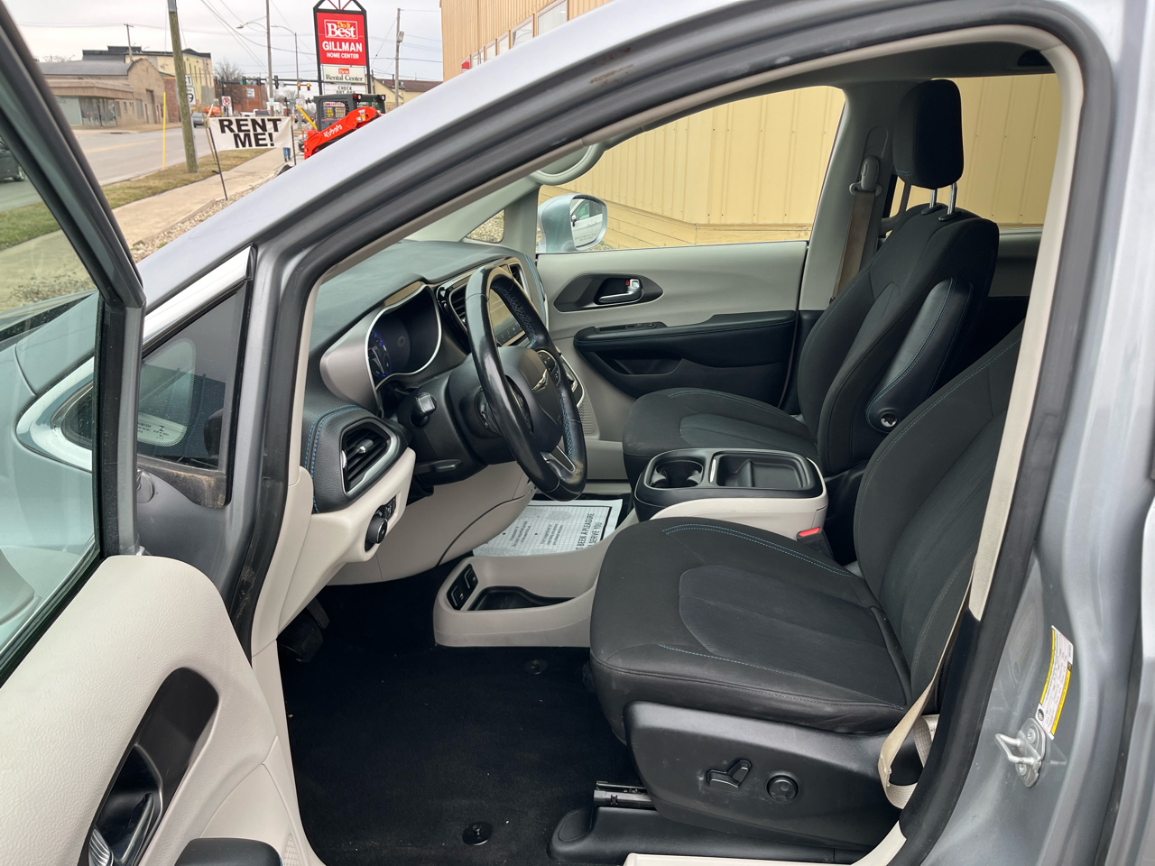 Chrysler Pacifica Touring 2021