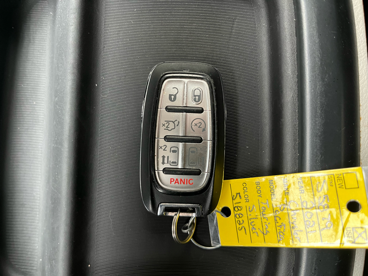 Chrysler Pacifica Touring 2021