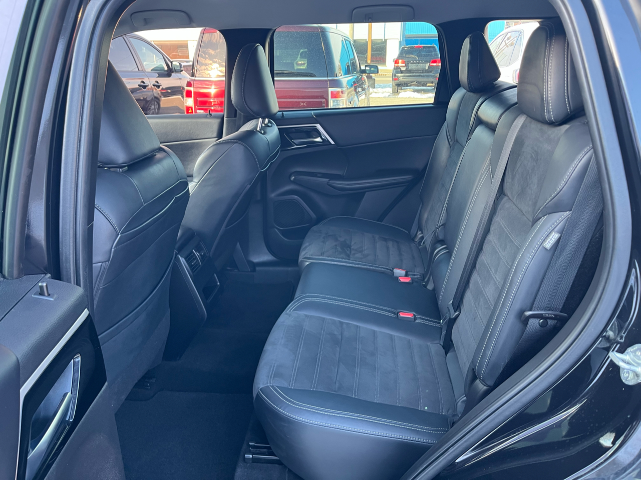 Mitsubishi Outlander SE 4WD 2022