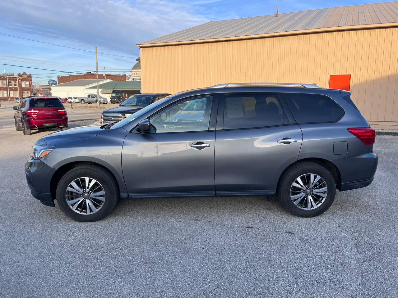 Nissan Pathfinder S 4WD 2019