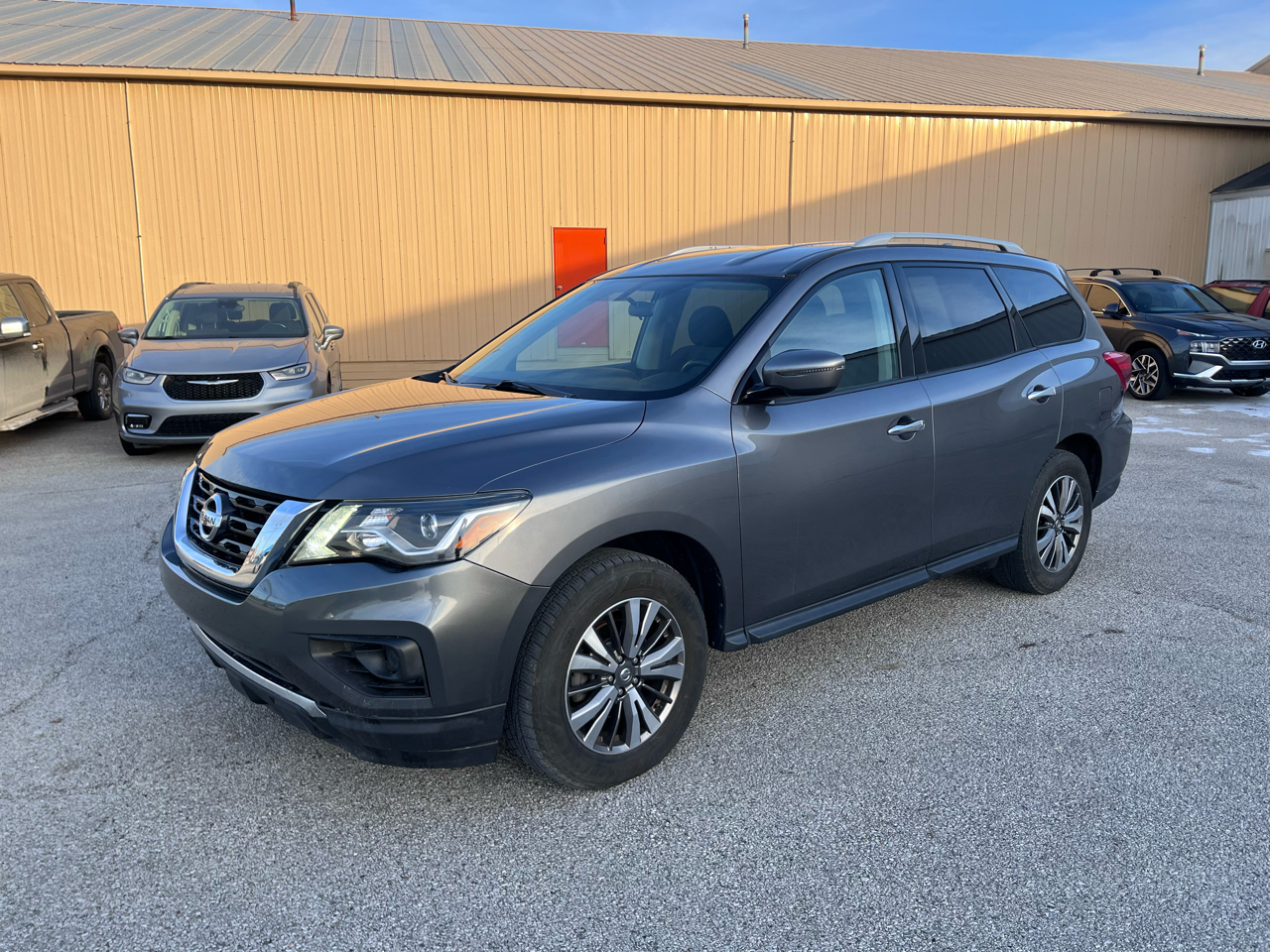Nissan Pathfinder S 4WD 2019