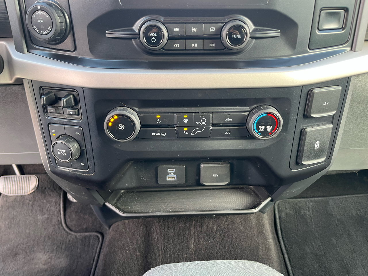 Ford F-150 XLT SuperCrew 4WD 2021