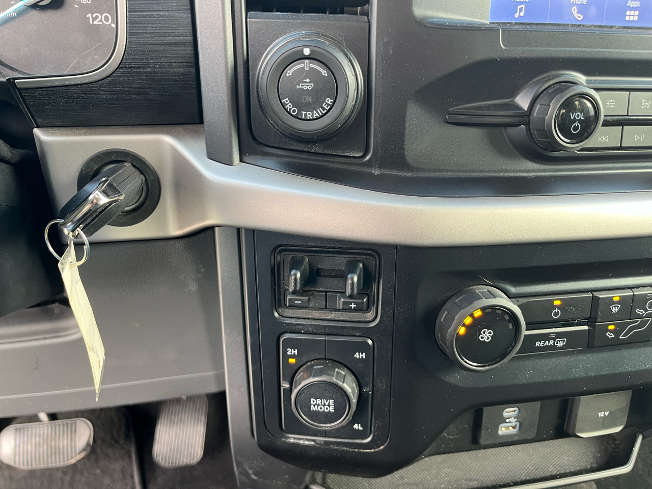 Ford F-150 XLT SuperCrew 4WD 2021