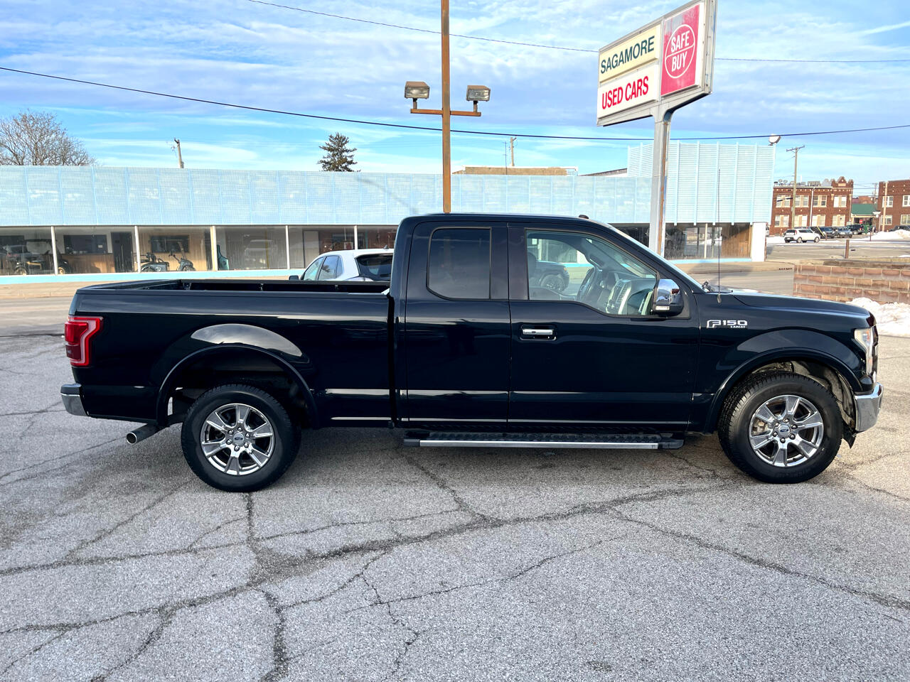 Ford F-150 XL SuperCab 8-ft. 2WD 2016