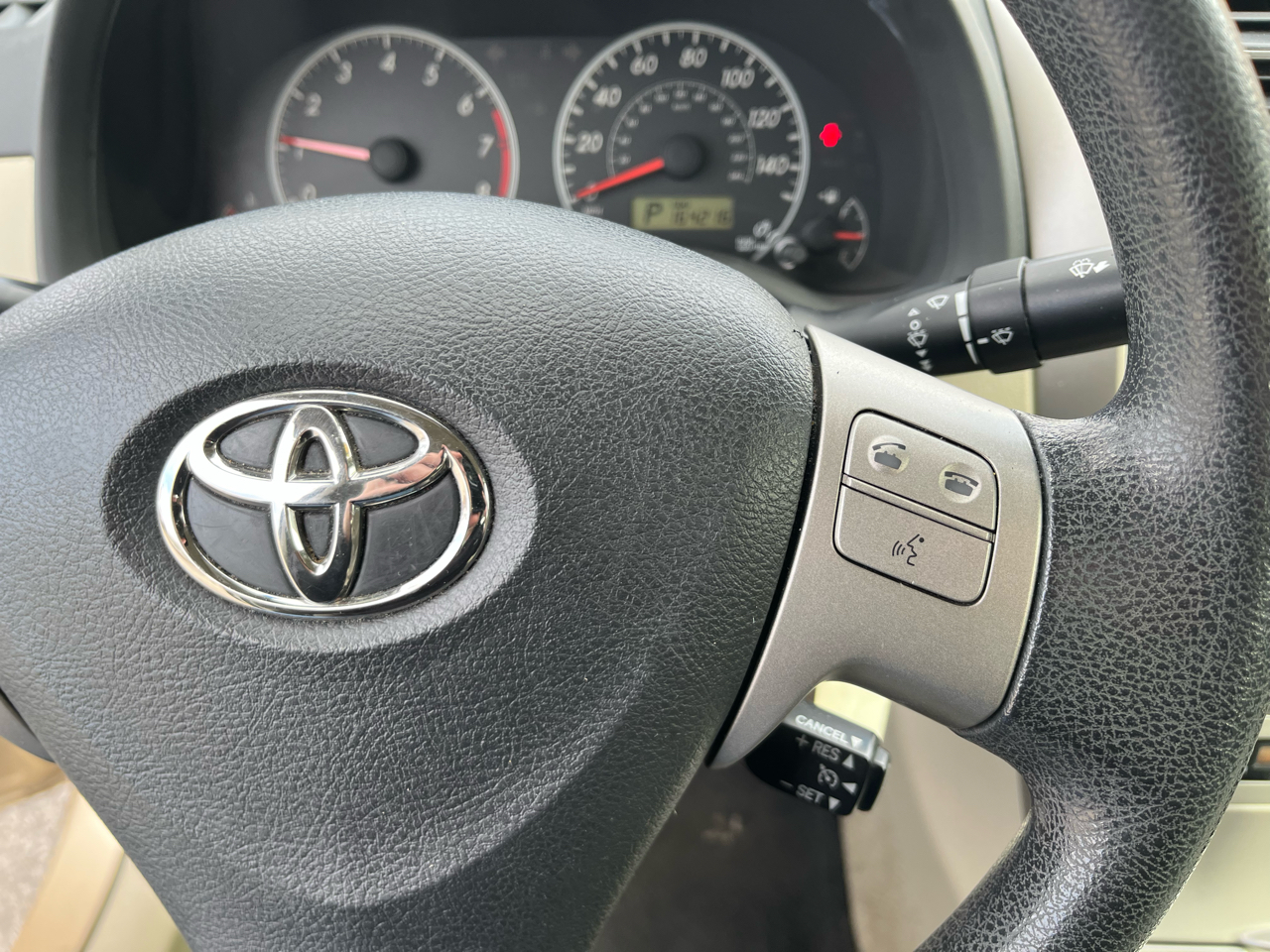 Toyota Corolla LE 2011