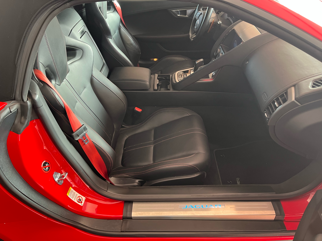 Jaguar F-Type V8 S 2014