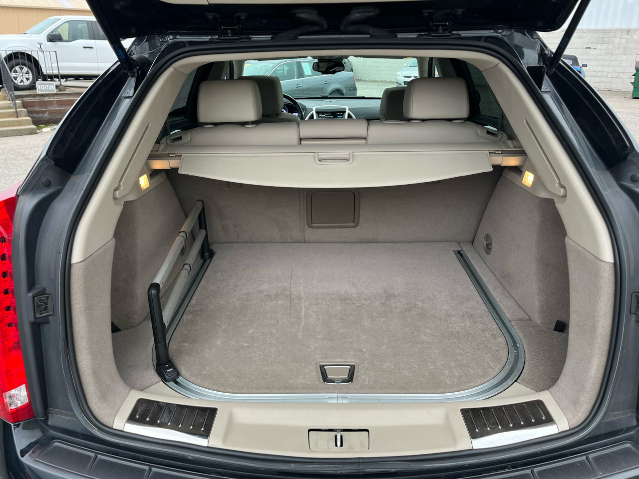 Cadillac SRX Luxury Collection AWD 2011