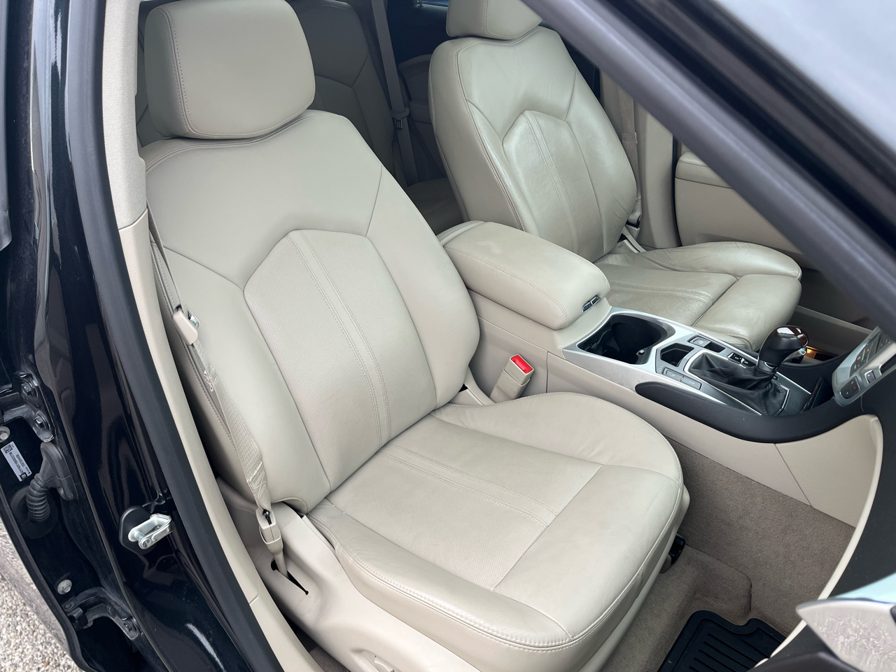 Cadillac SRX Luxury Collection AWD 2011