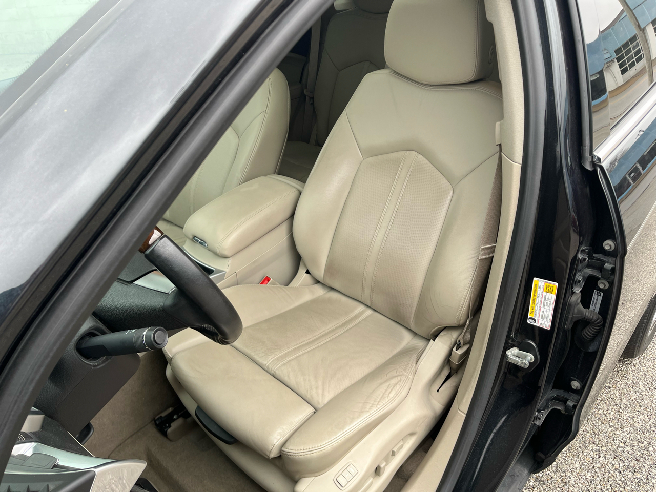 Cadillac SRX Luxury Collection AWD 2011