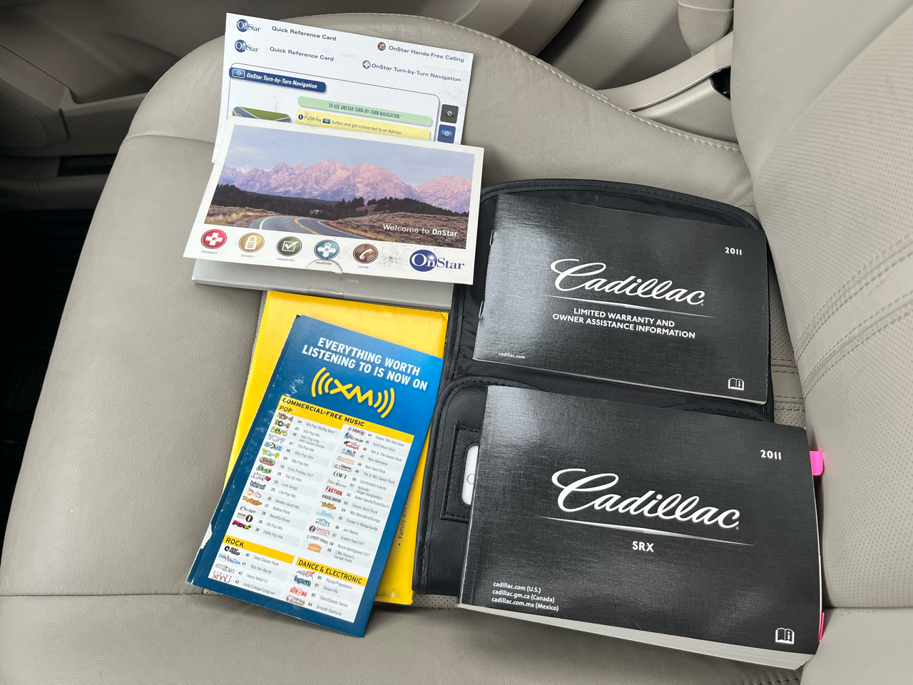 Cadillac SRX Luxury Collection AWD 2011