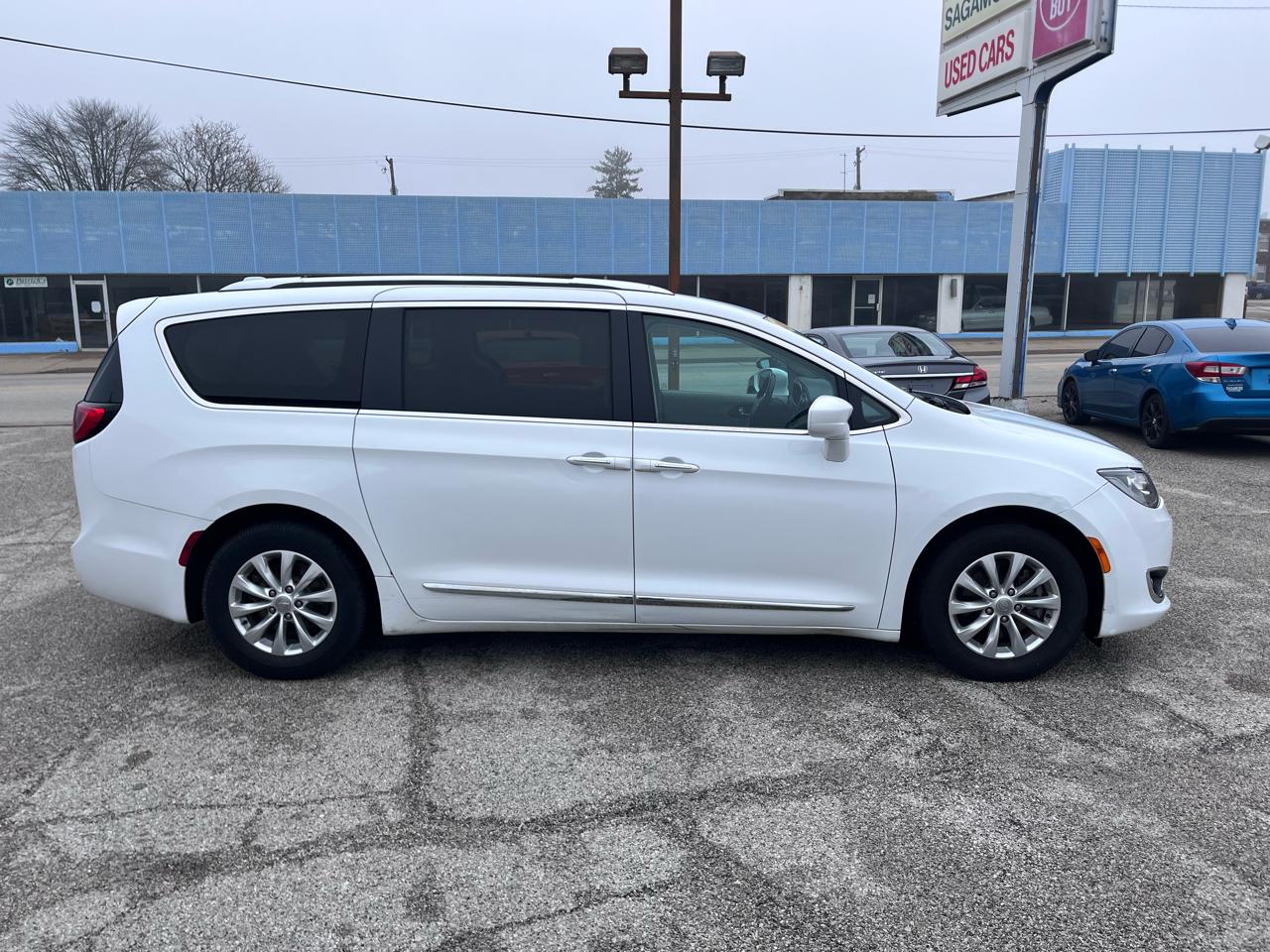 Chrysler Pacifica Touring-L 2018