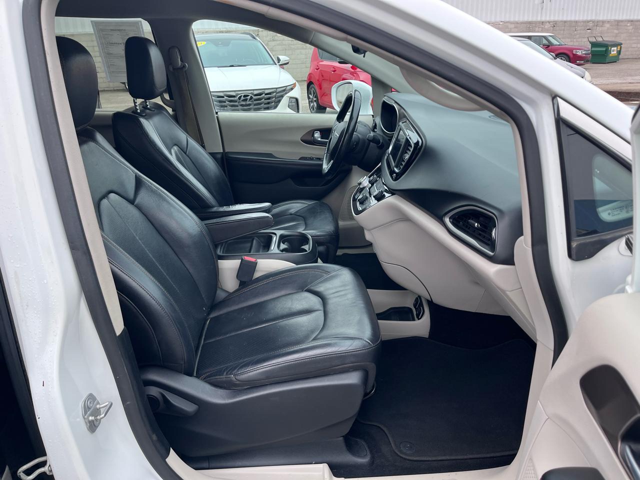 Chrysler Pacifica Touring-L 2018