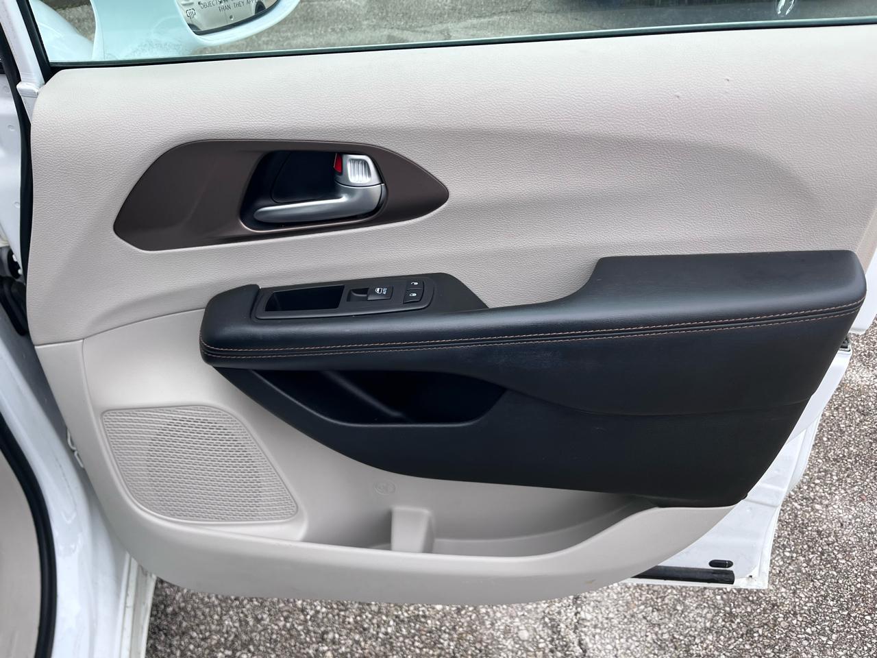 Chrysler Pacifica Touring-L 2018