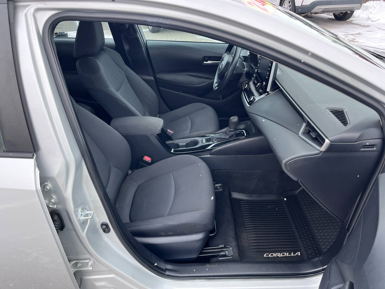 Toyota Corolla LE 2021