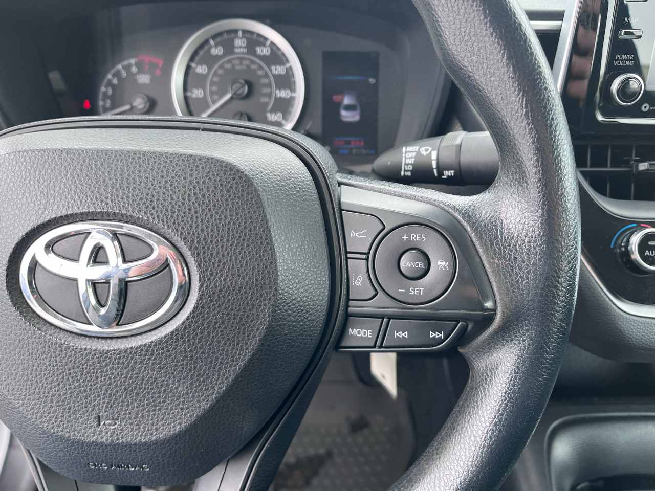 Toyota Corolla LE 2021