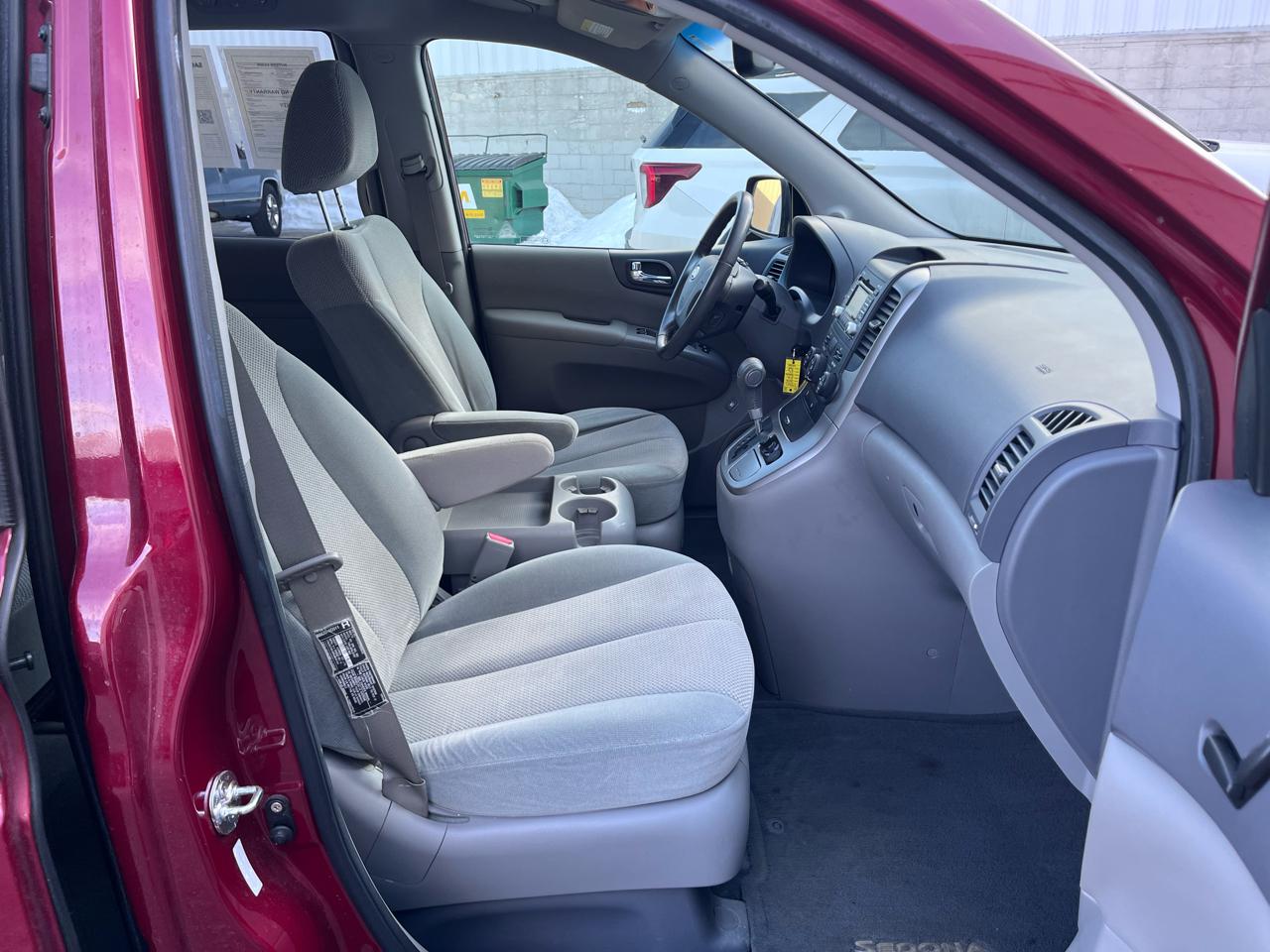 Kia Sedona EX LWB 2012