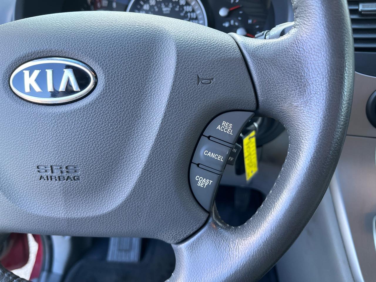 Kia Sedona EX LWB 2012