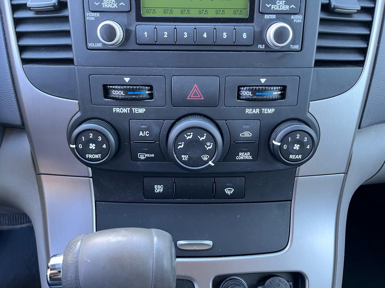 Kia Sedona EX LWB 2012