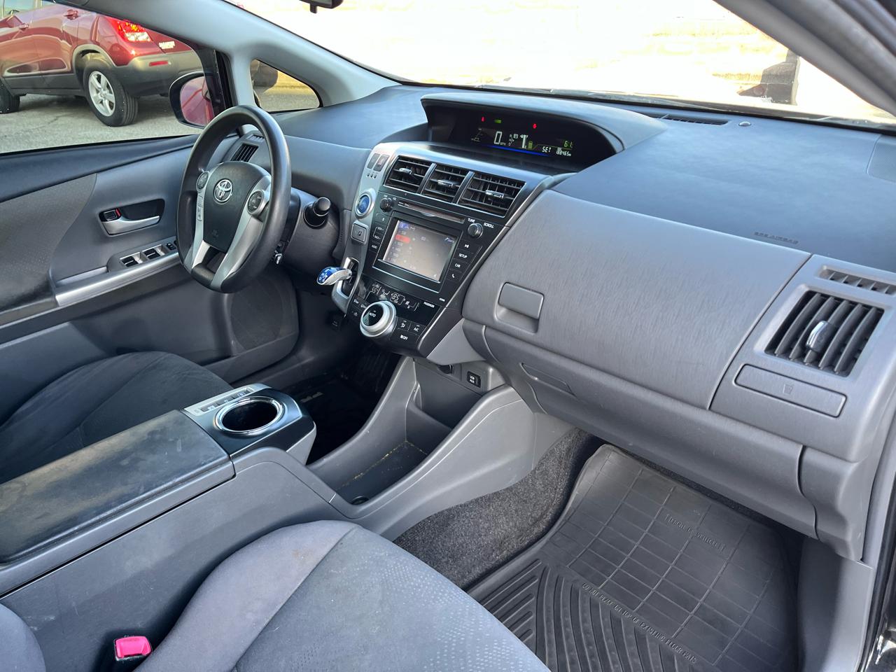 Toyota Prius V Three 2013