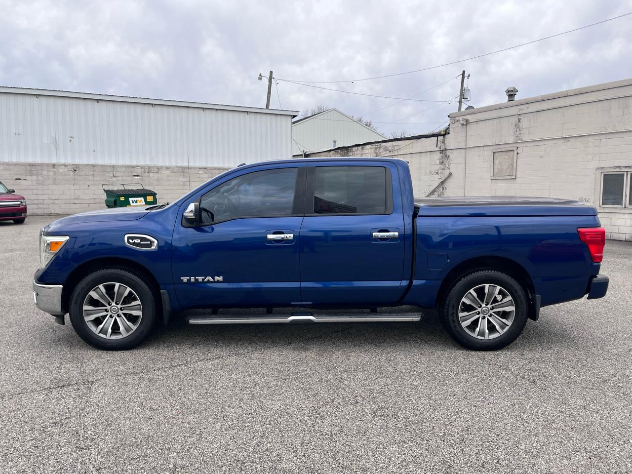Nissan Titan SV Crew Cab 2WD 2017