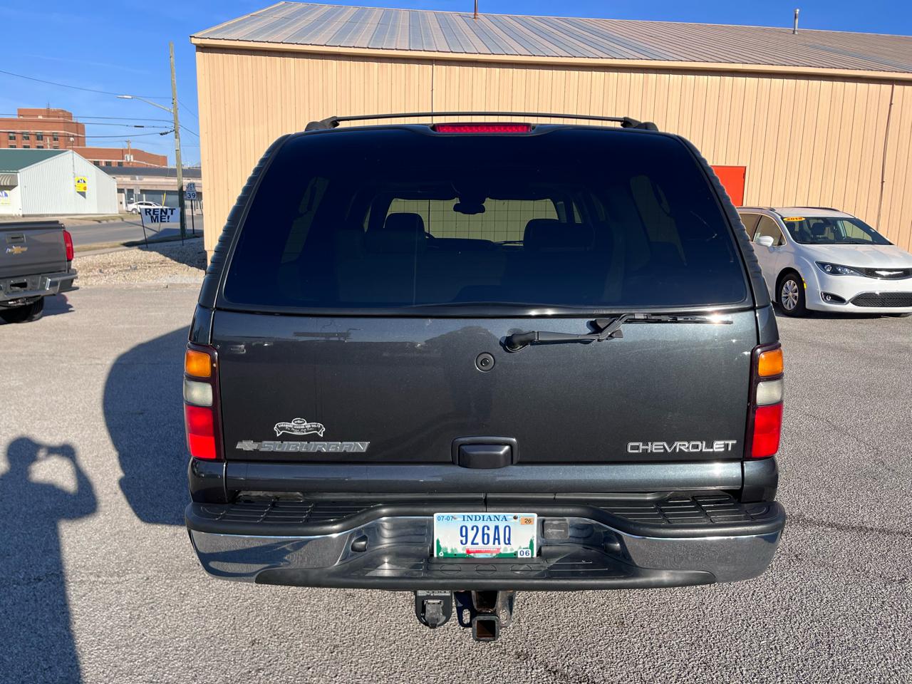 Chevrolet Suburban 1500 4WD 2004