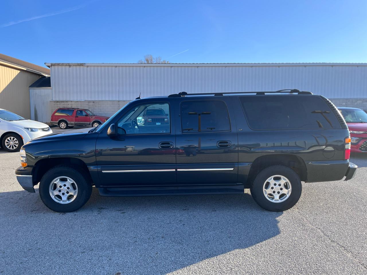 Chevrolet Suburban 1500 4WD 2004