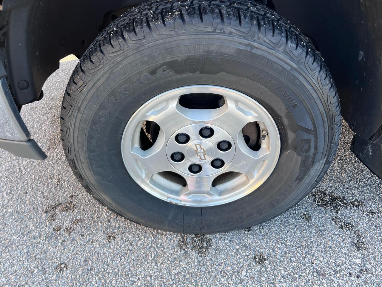 Chevrolet Suburban 1500 4WD 2004