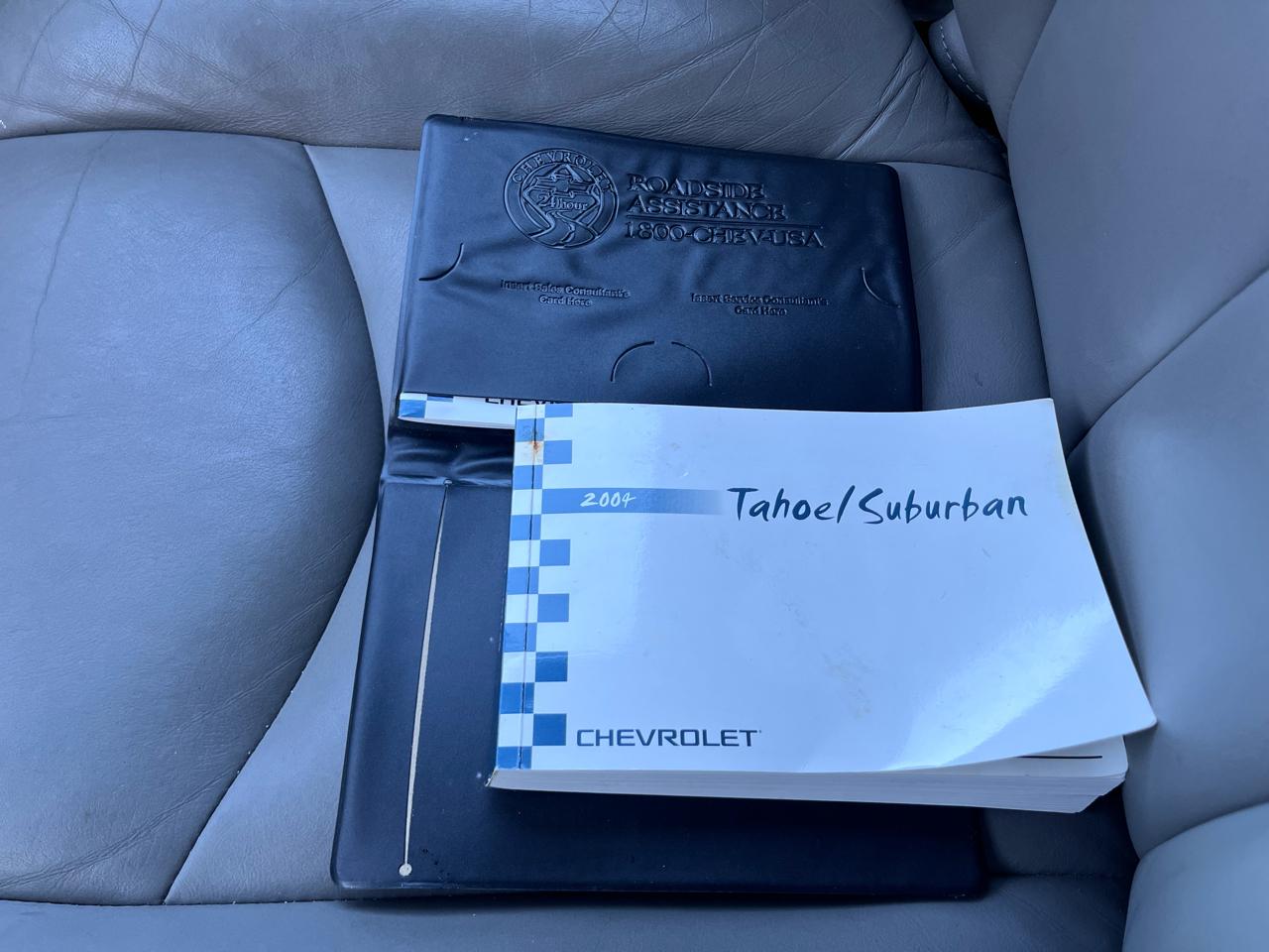 Chevrolet Suburban 1500 4WD 2004