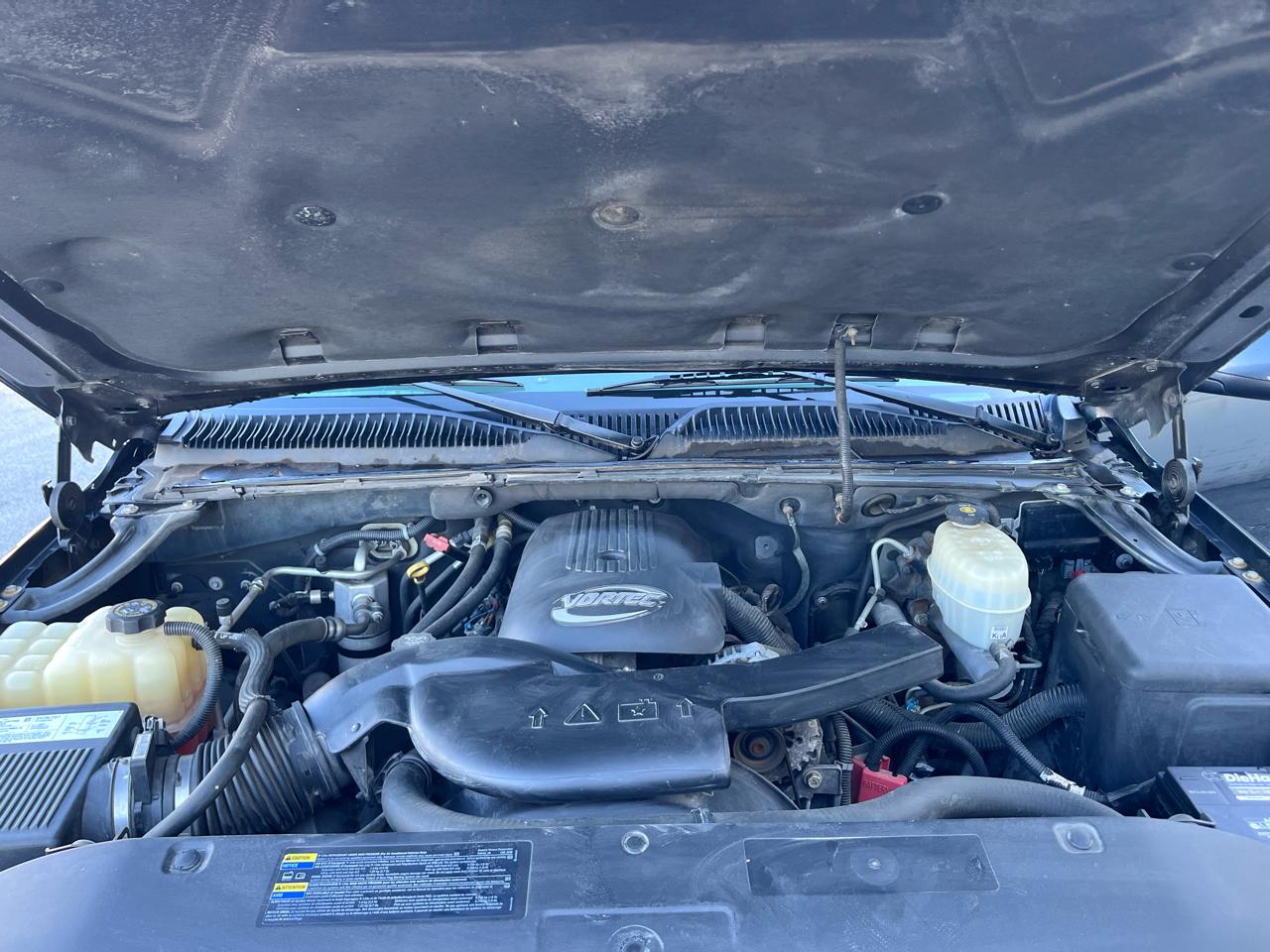 Chevrolet Suburban 1500 4WD 2004