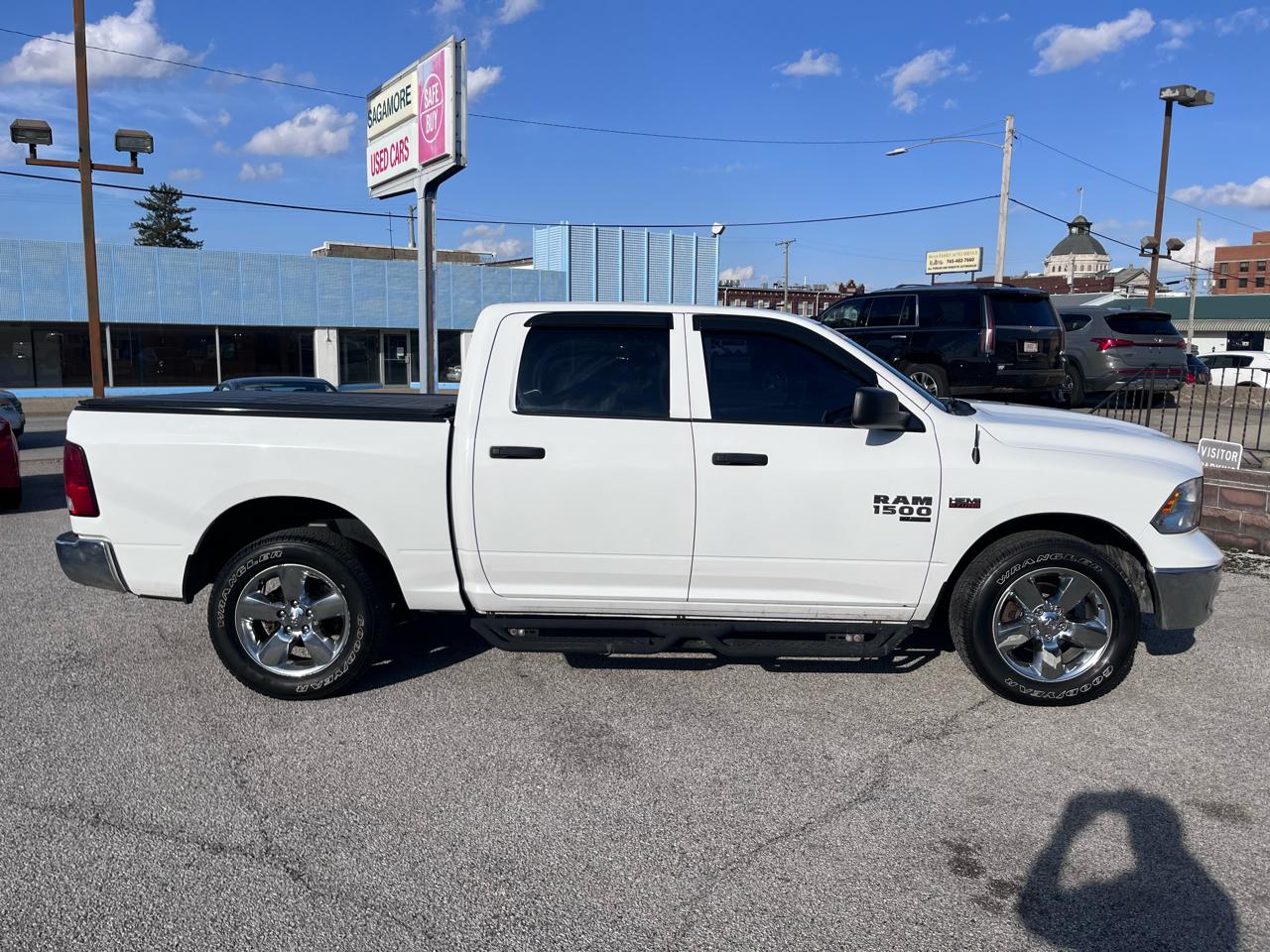RAM 1500 Classic Tradesman Crew Cab SWB 4WD 2019