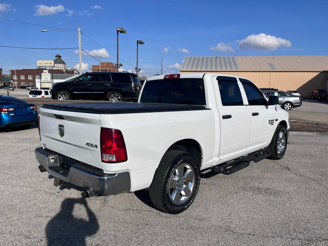 RAM 1500 Classic Tradesman Crew Cab SWB 4WD 2019