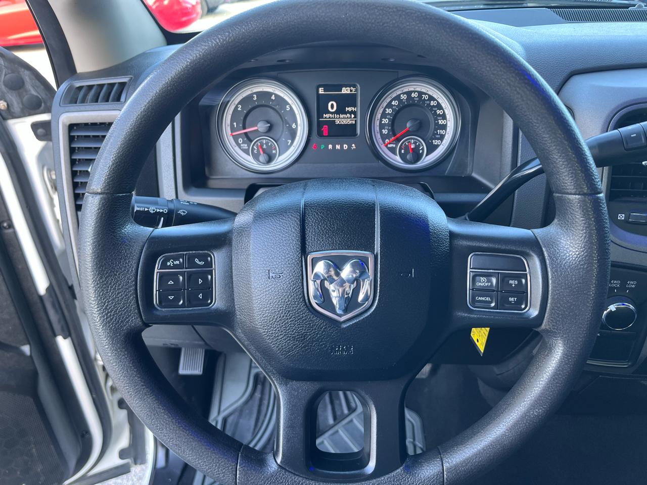 RAM 1500 Classic Tradesman Crew Cab SWB 4WD 2019