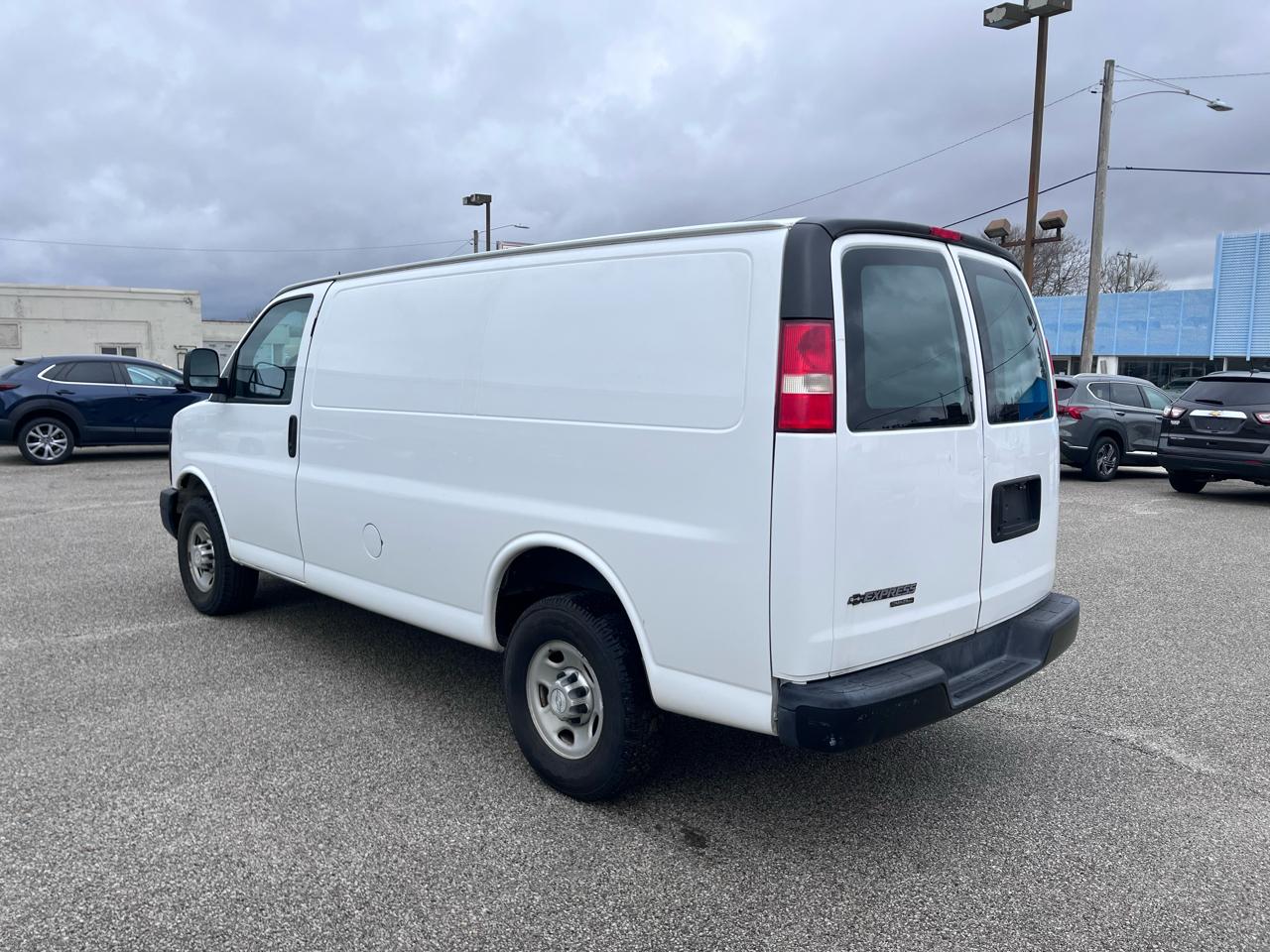 Chevrolet Express 2500 Cargo FFV 2015