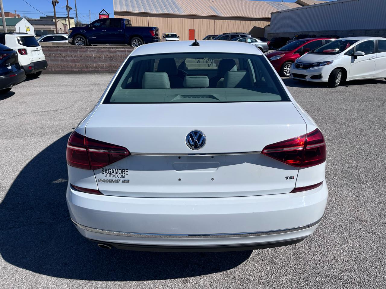Volkswagen Passat SE 2018