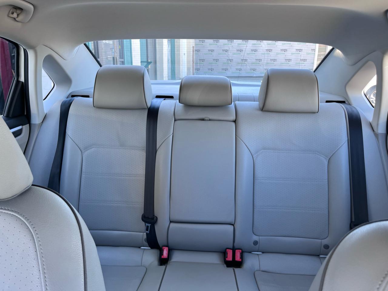 Volkswagen Passat SE 2018