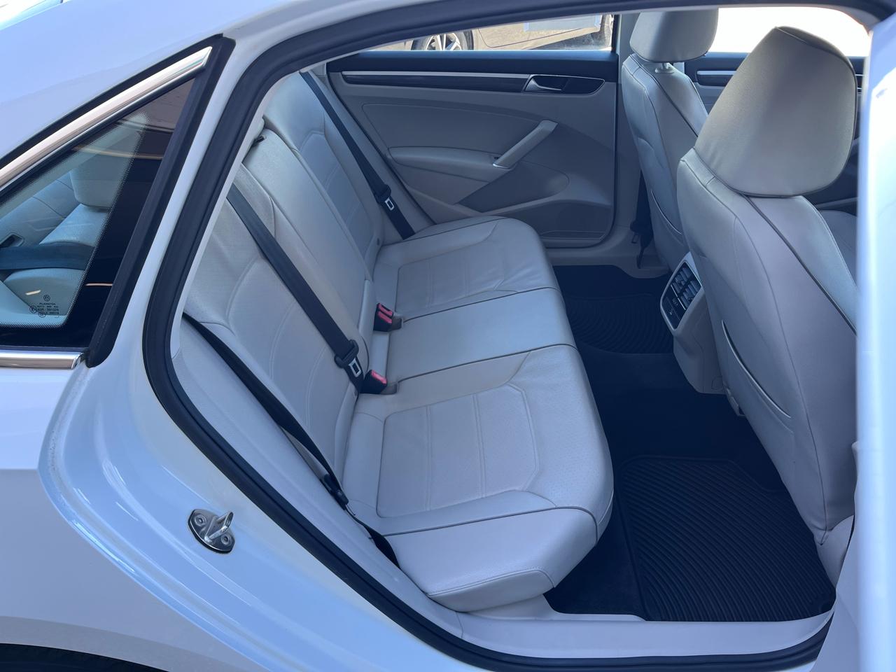 Volkswagen Passat SE 2018